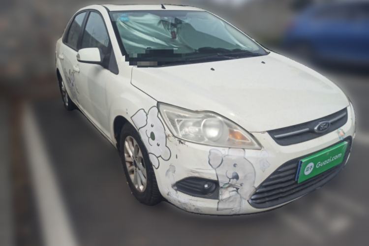 Used Ford Focus 2013 Sedan Classic 1.8L Automatic Millionth Anniversary Edition Front Right 45 Deg