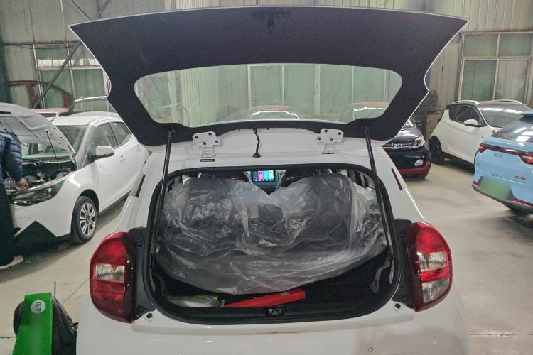 Used JMEV Xiao Qilin 2026 Model PLUS+ Comfort Version Trunk