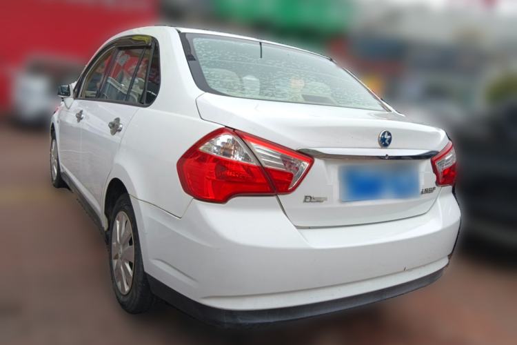 Used Venucia D50 2016 1.6L Manual Elite Edition Rear Left 45 Deg