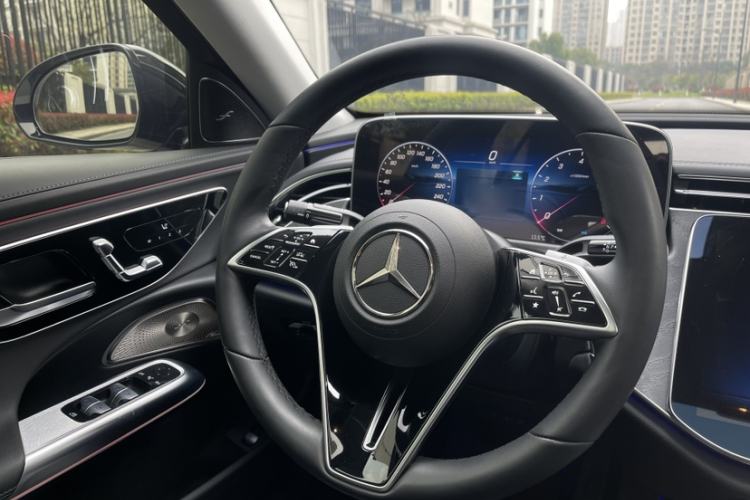 Used Mercedes-Benz E-Class 2024 E 300 Fashion Sport Edition
