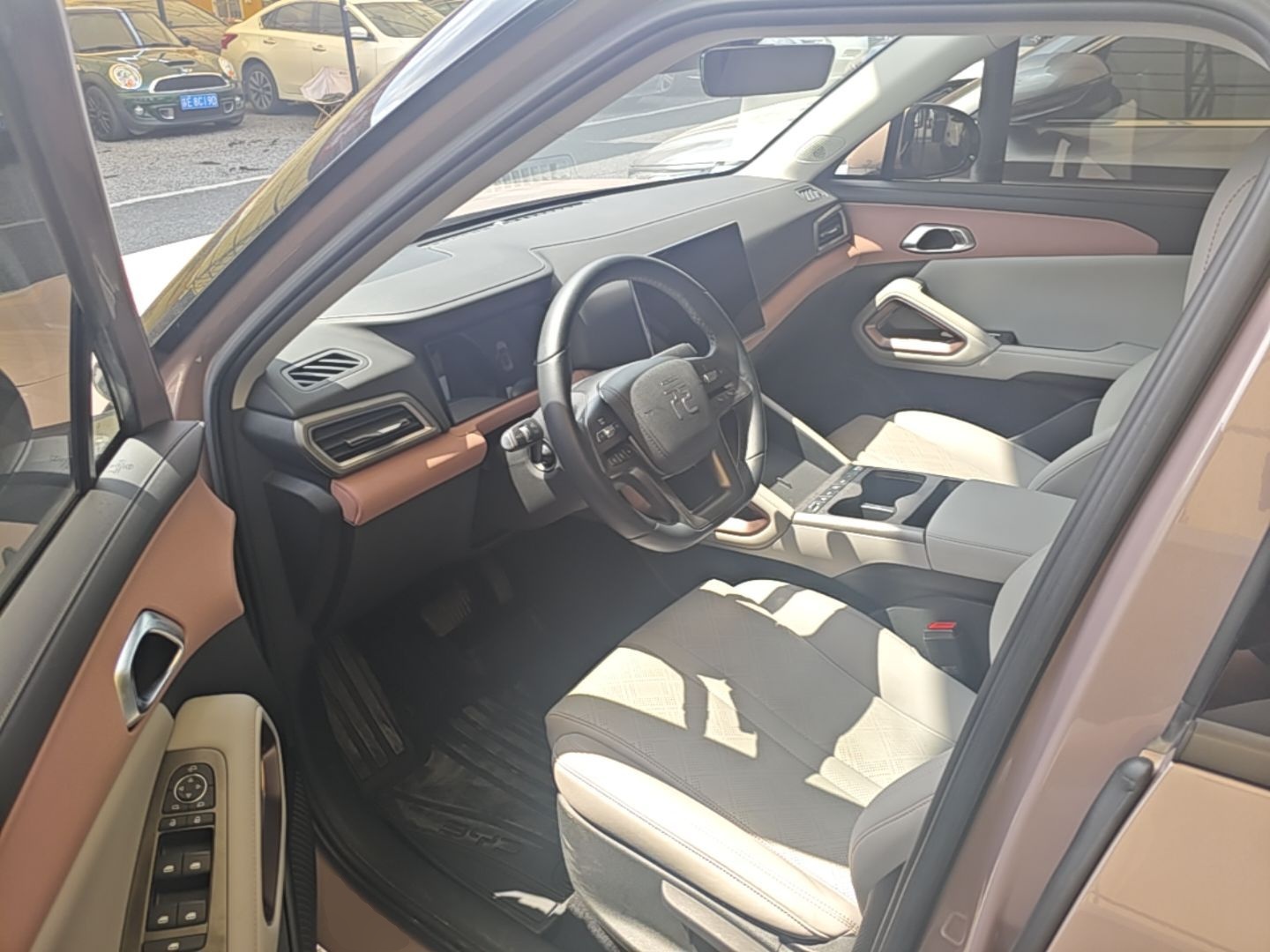 BYD Yuan UP 2025 Intelligent Driving Version 401 KM Dynamic Edition — снимка 18
