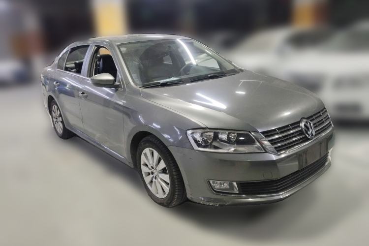 Used Volkswagen Lavida 2013 1.4TSI DSG Comfort Edition Front Right 45 Deg
