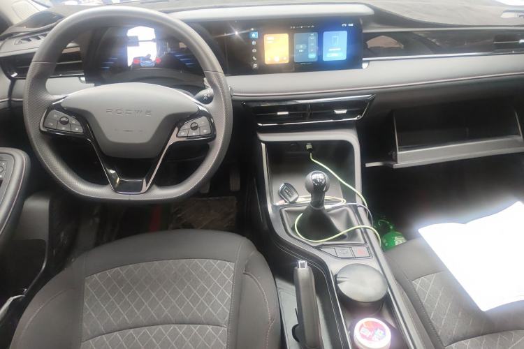 Used Roewe i5 2023 1.5L Manual Comfort Edition
