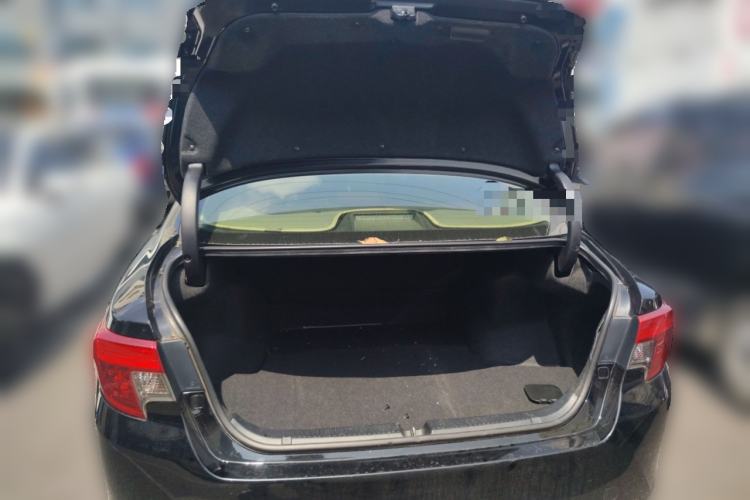 Used Toyota Reiz 2013 2.5V Elite Edition Trunk