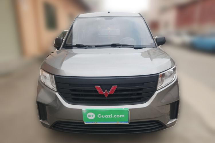 Used Wuling Hongguang PLUS 2019 1.5T Manual Standard Edition 5 Seats Front