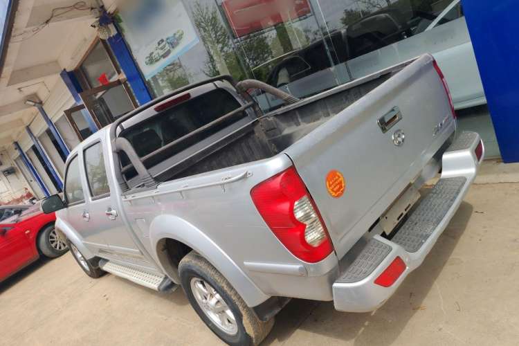 Used Great Wall Wingle 5 2013 2.8T European Version Two-Wheel Drive Elite Version Big Double-Cab GW2.8TC