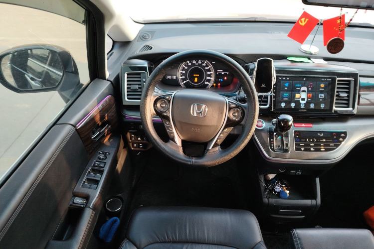 Used Honda Elysion 2016 2.4L Luxury Edition