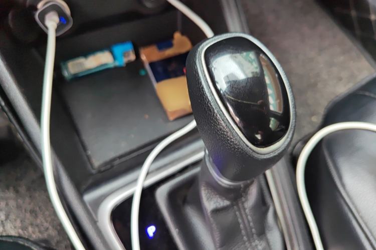 Used Hyundai Verna (new generation) 2020 1.4L CVT GLS Cool Edition Gear Lever