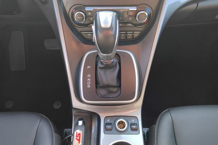 Used Ford Kuga 2015 2.0L GTDi Four-Wheel Drive Prestige Model