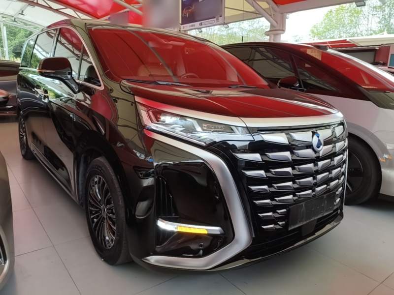 Used Denza D9 2022 DM-i 970 Four-Wheel Drive Prestige Model — 3