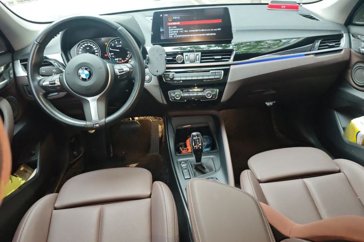 Used BMW X1 2022 sDrive25Li Leading Model Center Console