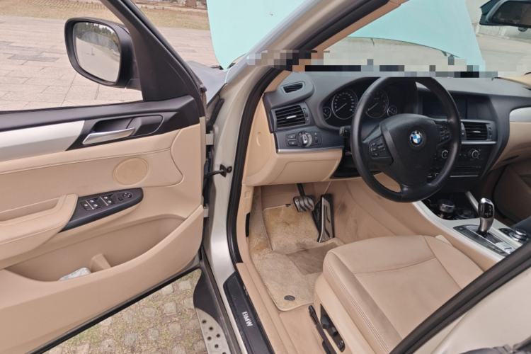 Used BMW X3 2011 xDrive28i Leading Model