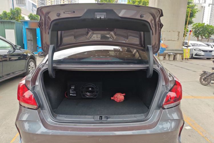 Used MG 5 2021 180 DVVT CVT Youthful Style Edition