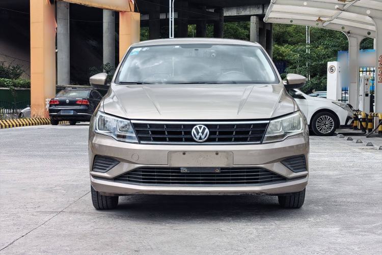 Used Volkswagen Jetta 2017 1.4L Manual Fashion Edition