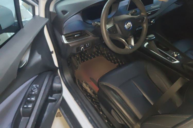 Used Buick Velite 6 2023 430km Range Commuter Version