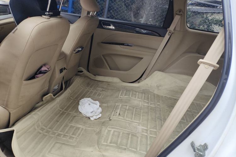 Used Baojun 730 2016 1.5L Manual Comfort Version 7 Seats China V Emission Standard