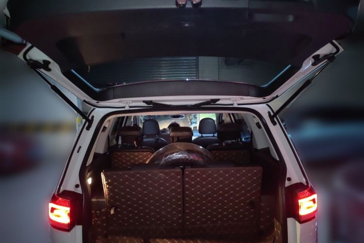 Used Volkswagen Touran 2018 Volkswagen Touran L 280TSI DSG Comfort Edition 7 Seats China V Emission Standard Trunk