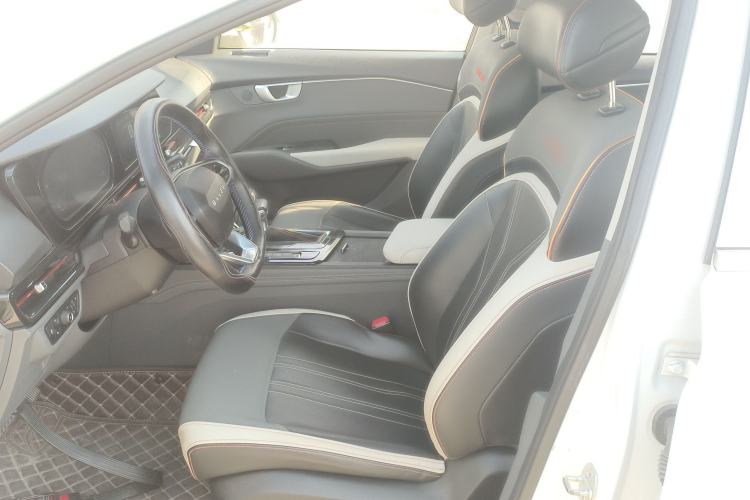 Used Baojun RC-6 2019 1.5T CVT 24-Hour Online Luxury Edition
