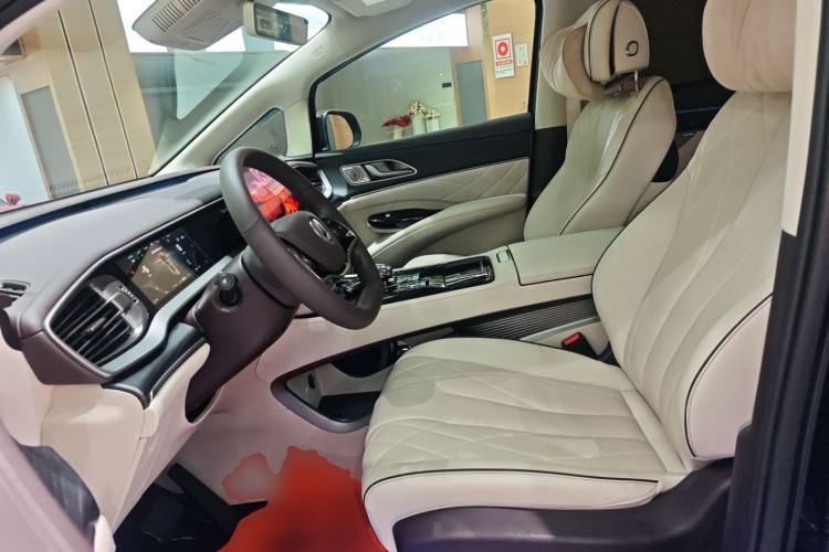 Used Denza D9 2024 DM-i 980 Four-Wheel Drive Prestige Model