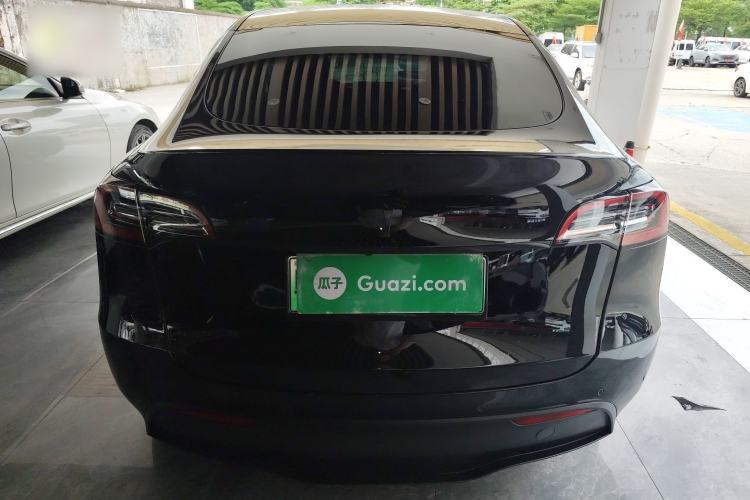 Used Tesla Model Y 2021 Long-Range All-Wheel-Drive Version
