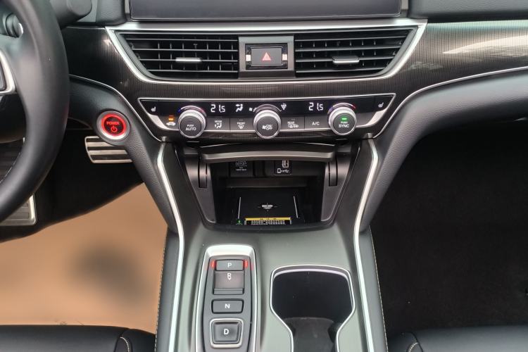 Used Honda CR-V 2021 240TURBO CVT 2WD Fashion Edition Audio And AC Panel