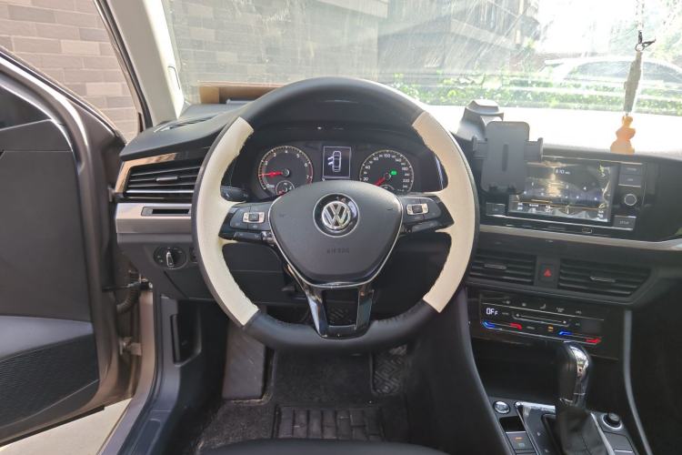 Used Volkswagen Bora 2020 1.5L Automatic Elite Version Steering Wheel