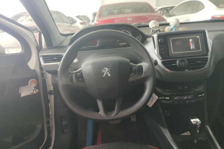 Used Peugeot 2008 2014 1.6L Automatic Fashion Edition