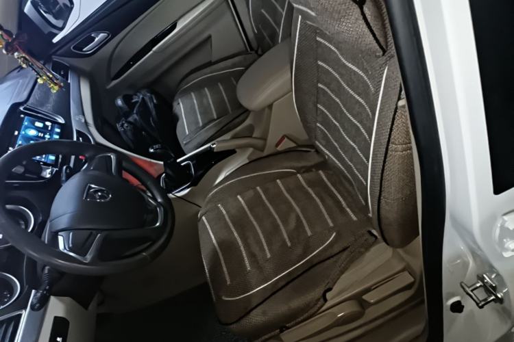 Used Baojun 730 2016 Revised 1.5L Manual Standard Version 7 Seats China V Emission Standard