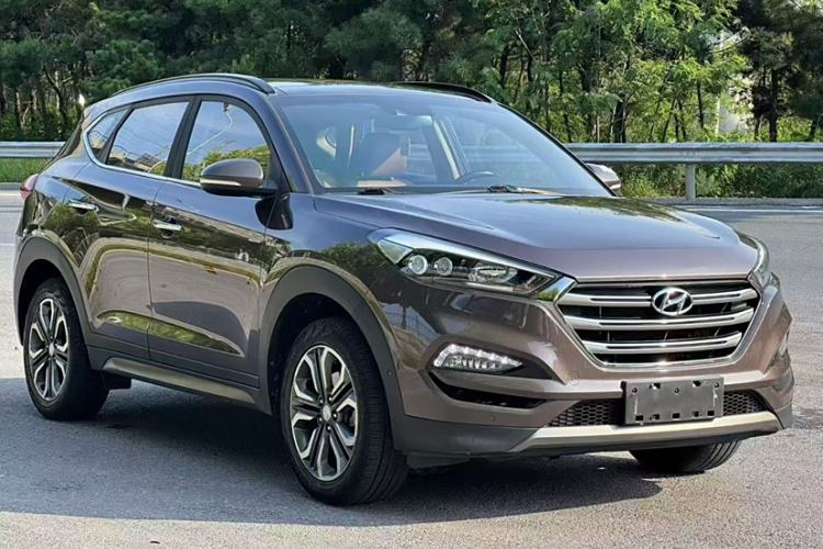 Used Hyundai Tucson 2015 1.6T Dual-Clutch Four-Wheel Drive Flagship Model
