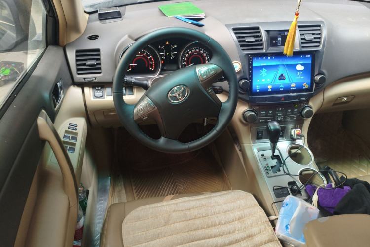 Used Toyota Highlander 2009 2.7L Two-Wheel Drive 7-Seater Luxury Edition Steering Wheel