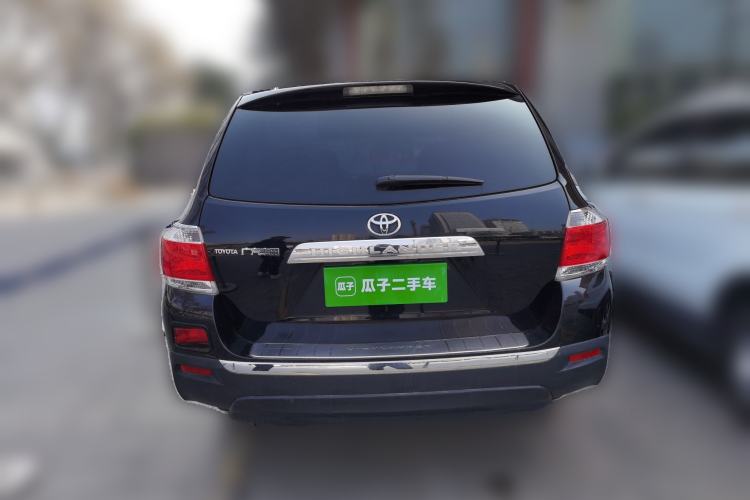 Used Toyota Highlander 2012 2.7L Two-Wheel Drive 7-Seater Luxury Edition Rear