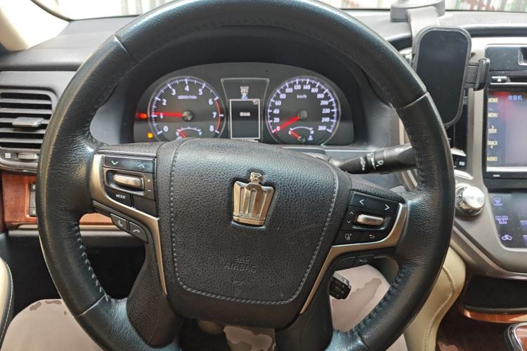 Used Toyota Crown 2015 2.0T Fashion Edition