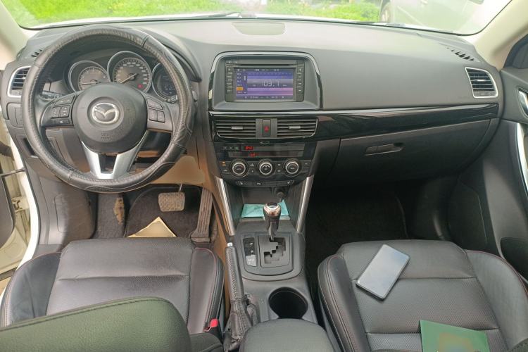 Used Mazda CX-5 2013 2.5L Automatic 4x4 Luxury Version Center Console