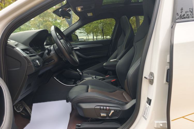 Used BMW X2 2023 sDrive 25i Shining Edition Left Front Seat