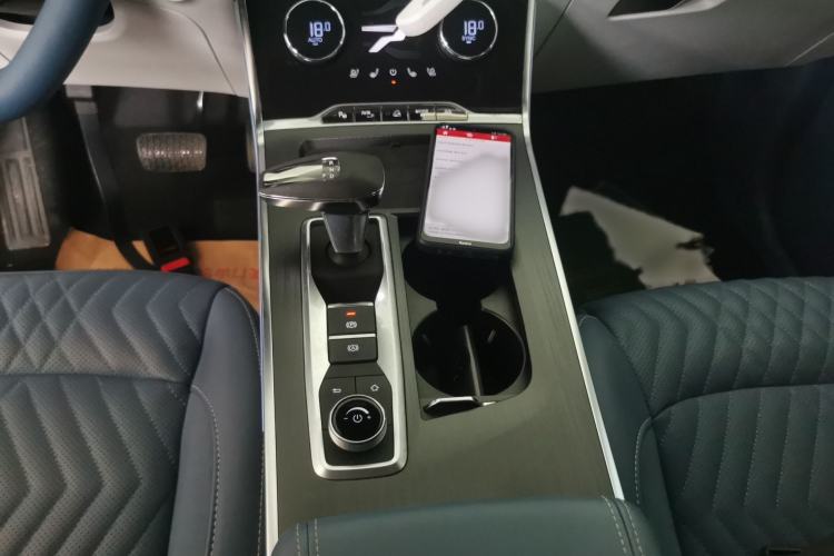 Used EXEED Lingyun 2023 400T Four-Wheel Drive Star Prestige Edition Gear Lever