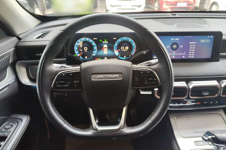 Used JETOUR X70 PLUS 2021 1.5T DCT Mountain 7-Seater
