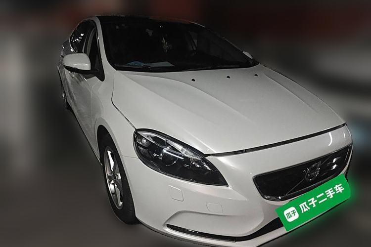 Used Volvo V40 2016 T3 Zhiyi Edition