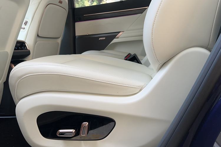 Used Dongfeng eπ eπ008 2024 210Max Range-Extended Version 6 Seats