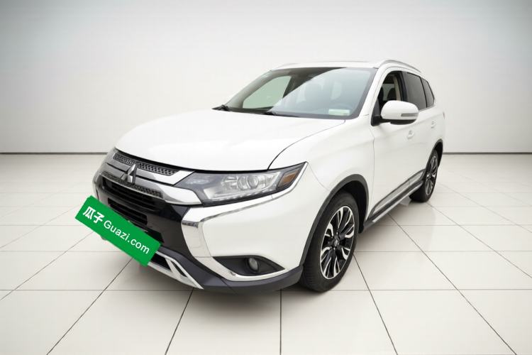 Used Mitsubishi Outlander 2019 2.0L Two-Wheel Drive Comfort Edition 5 Seats China VI Standard Guazi used car, China used car export, Used car for sale, Used cars, Cheapest cars for sale