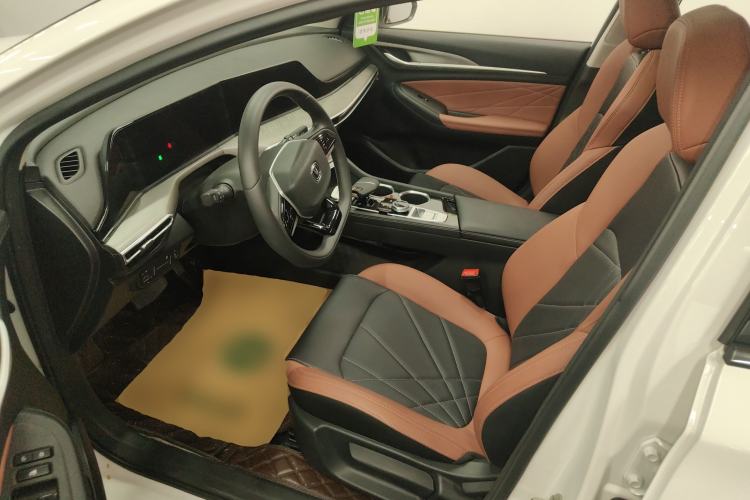 Used Changan Eado 2023 Changan Edition PLUS Blue Whale NE 1.4T GDI DCT Prestige Version