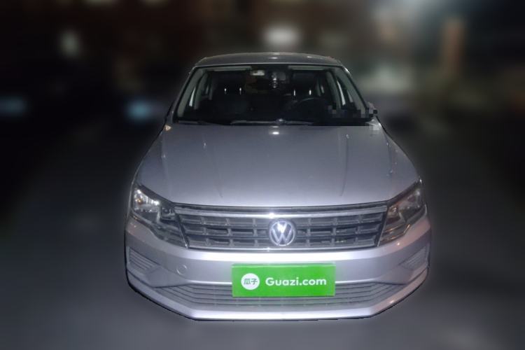 Used Volkswagen Jetta 2017 1.4L Manual Fashion Edition
