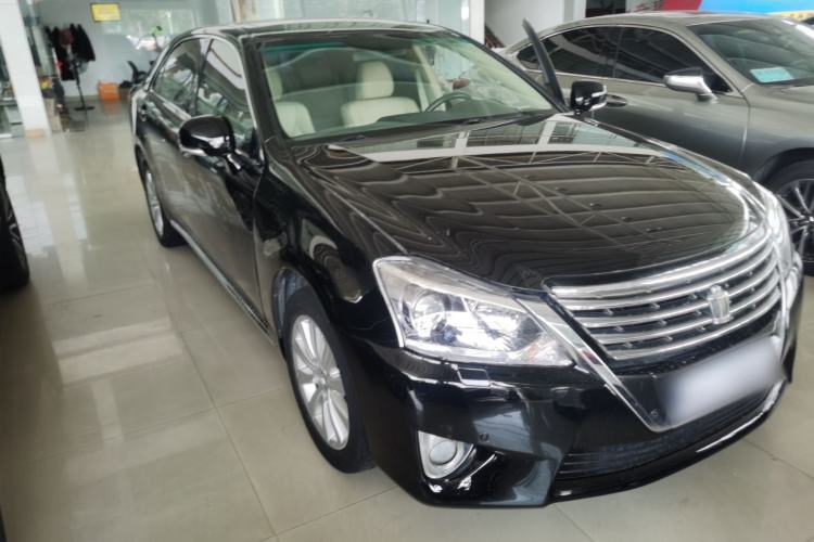 Used Toyota Crown 2012 2.5L Royal Leather Edition Exterior 2