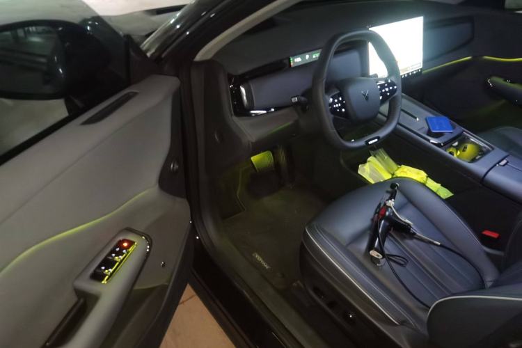 Used VOYAH COURAGE 2024 Long-Range Smart Edition
