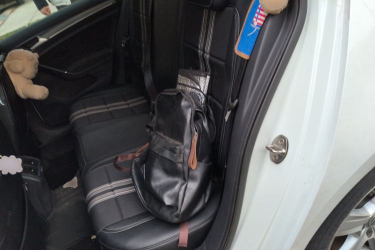 Used Volkswagen Golf 2017 1.6L Automatic Comfort Million-Vehicle Anniversary Edition
