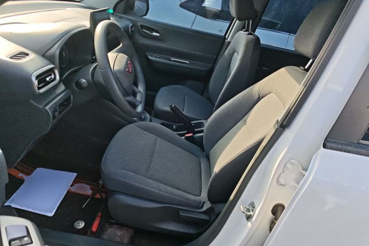 Used Wuling Hongguang New Energy 2025 Extended-Range Hybrid 50KM Comfort Version
