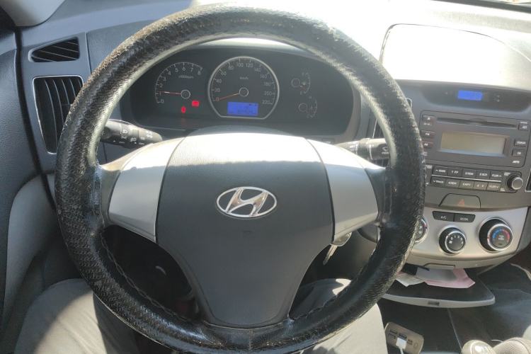 Used Hyundai Celesta 2011 1.6L Manual Luxury Model
