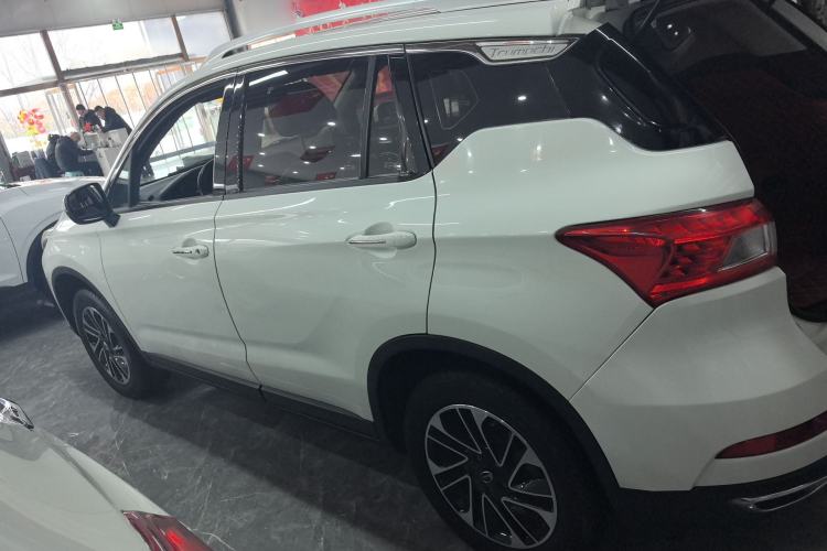 Used GAC Trumpchi GS4 2017 200T G-DCT Two-Wheel Drive Elite Edition
