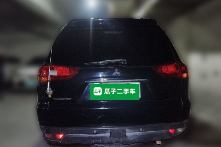 Used Mitsubishi Pajero Sport 2013 3.0L Automatic 4x4 Flagship Edition Rear