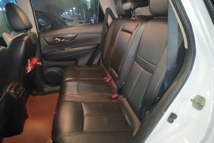 Used Nissan X-Trail 2019 2.0L CVT Smart Connect Comfort Edition 2WD
