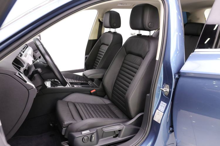 Used Volkswagen Variant 2018 380TSI Two-Wheel Drive Comfort Edition
